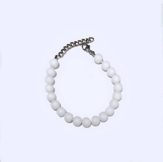 Perlenarmband mattweiß